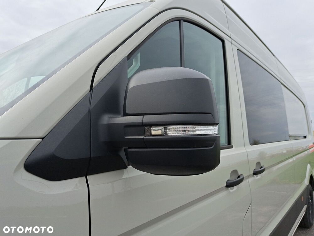 Volkswagen Crafter - 13