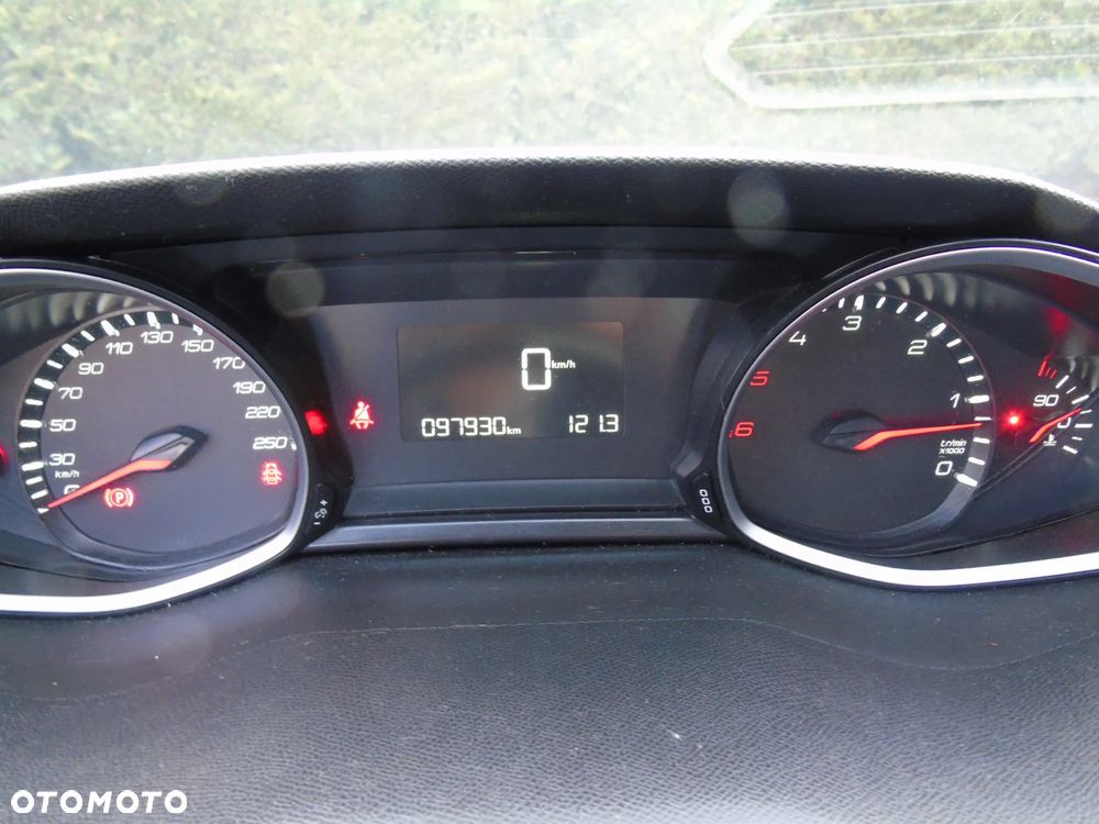 Peugeot 308 BlueHDi 100 Stop & Start Active - 11