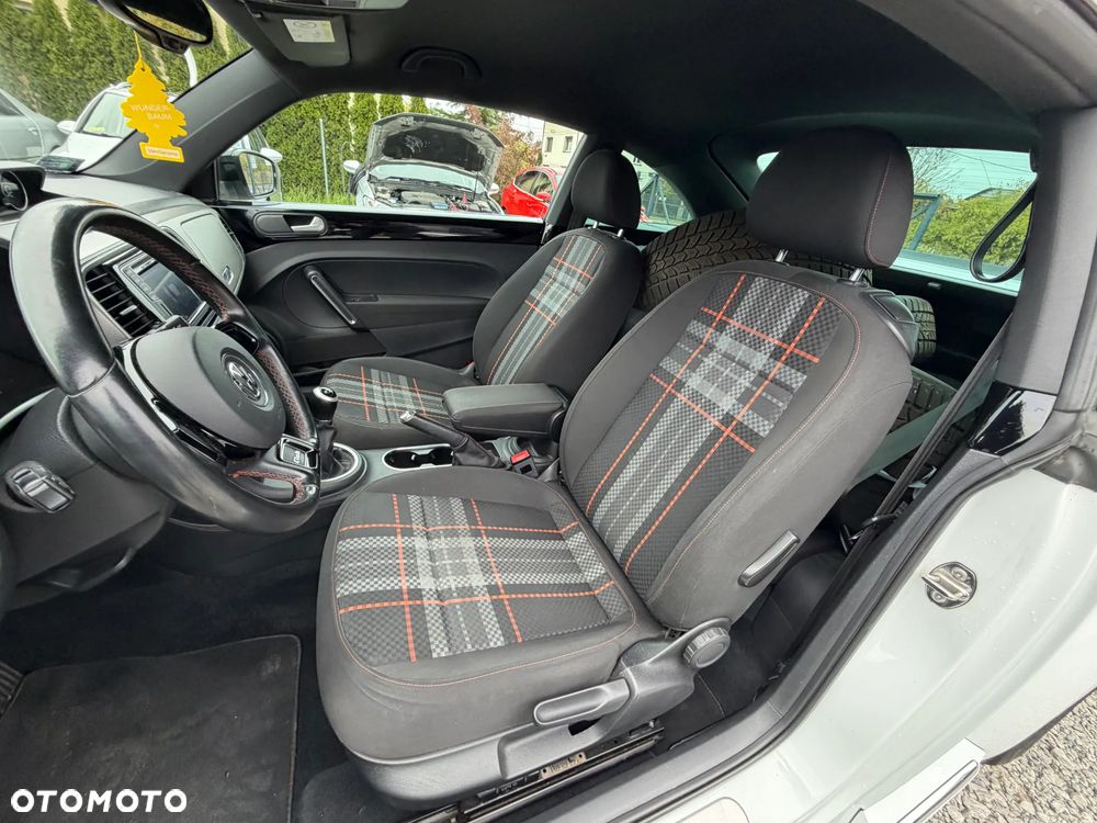 Volkswagen Beetle 2015