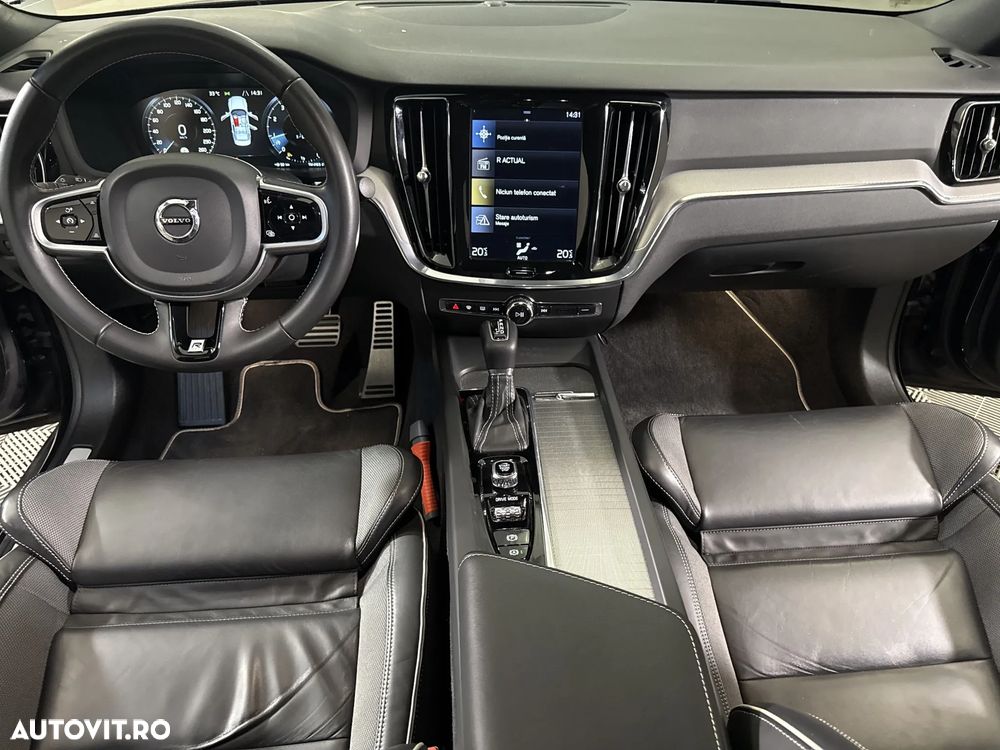 Volvo S60 T4 R-Design - 10