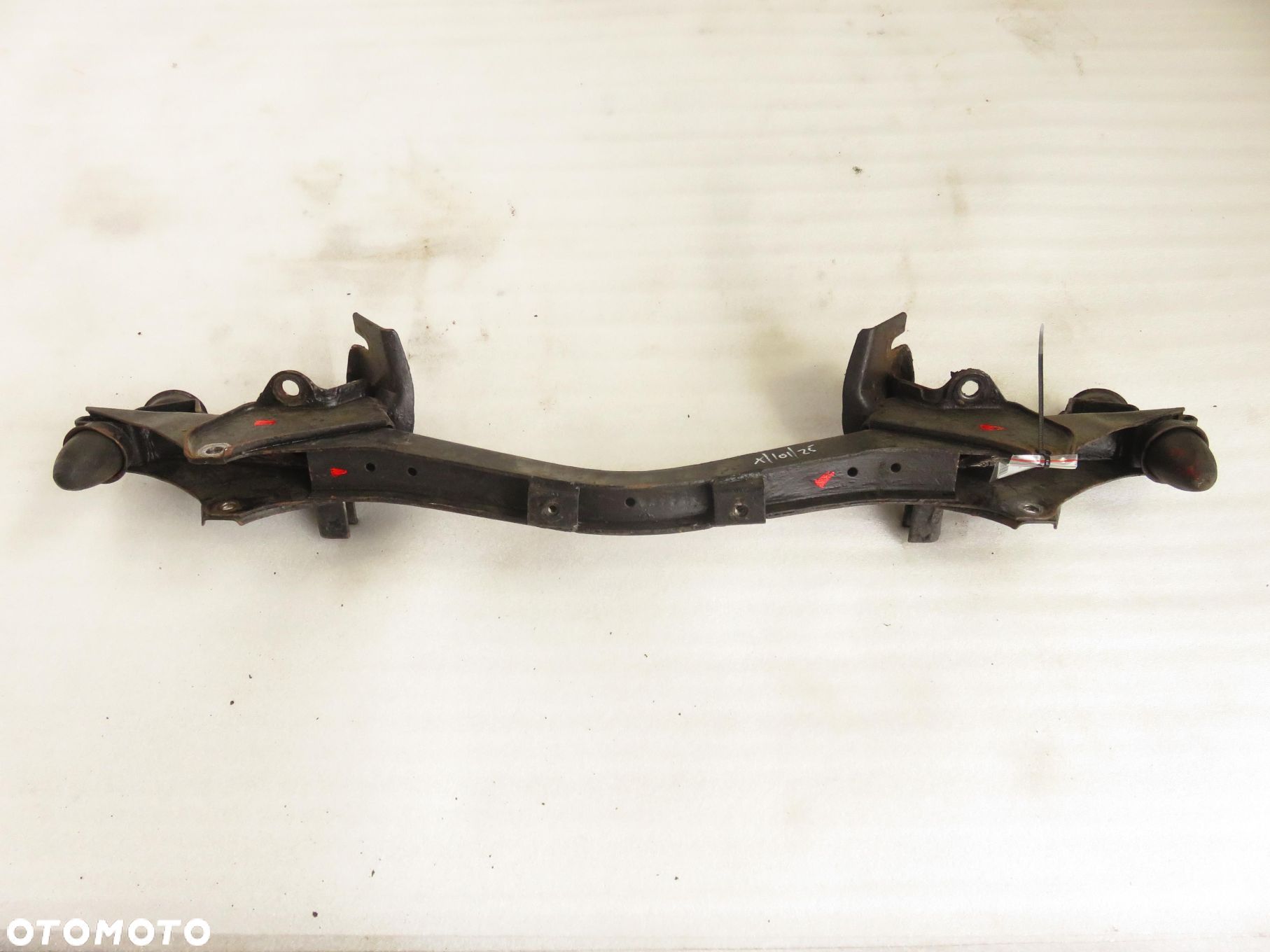 BELKA POD SILNIK FSO POLONEZ III 1.6 i - 147CK46 - 1