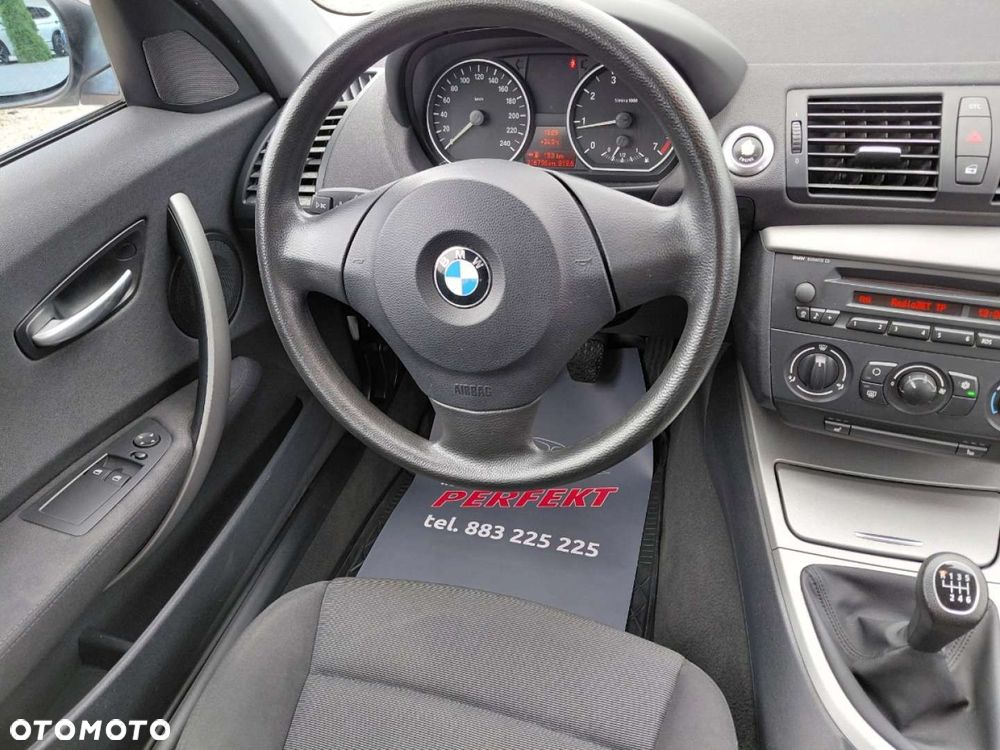 BMW Seria 1 - 17