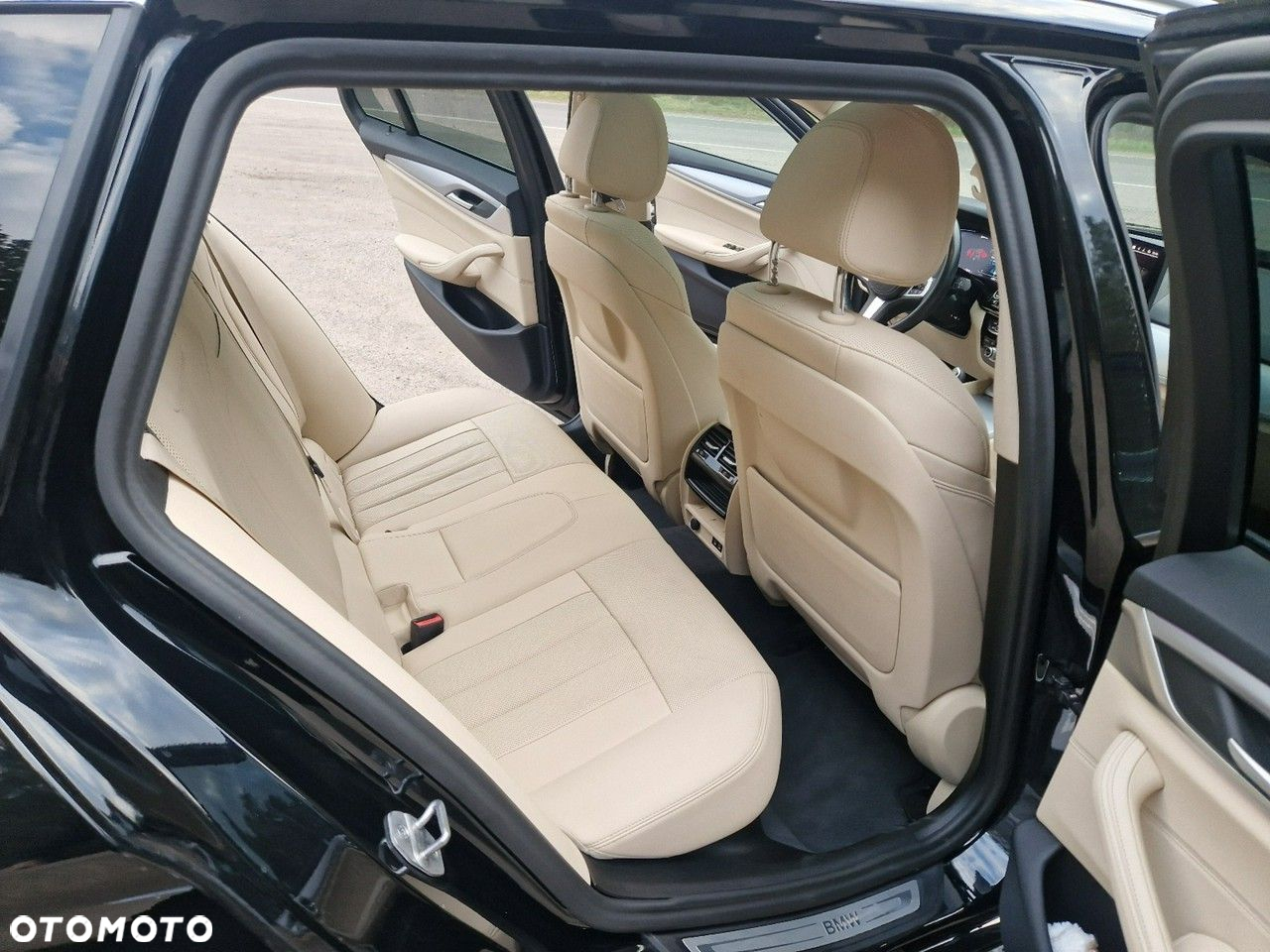 BMW Seria 5 - 32