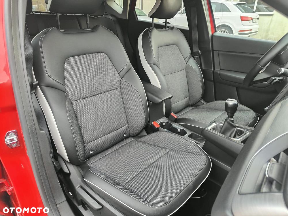 Renault Captur - 26