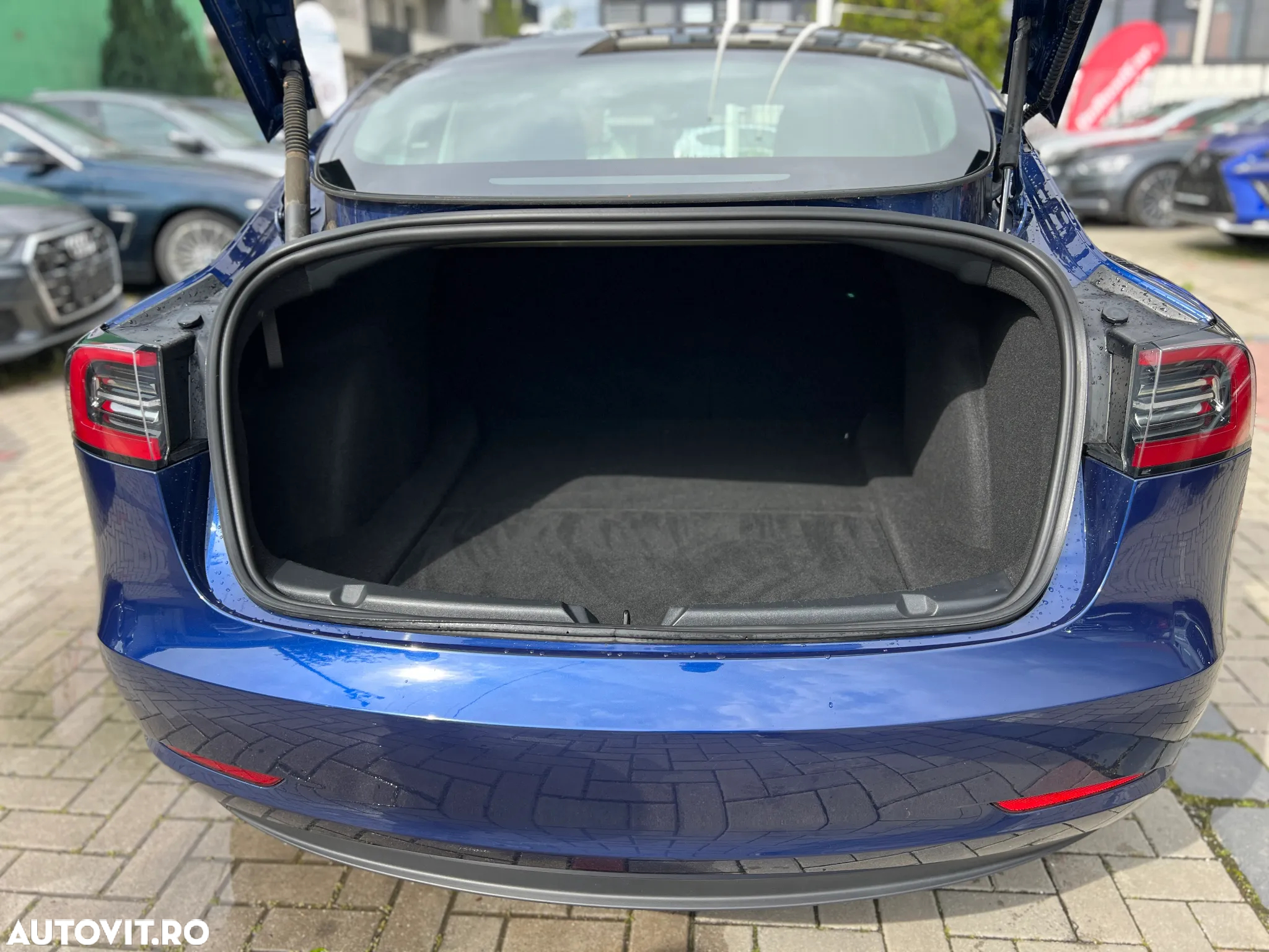 Tesla Model 3 Langstreckenbatterie Allradantrieb Dual Motor - 36