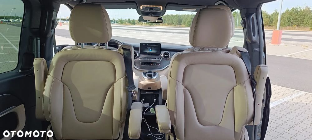 Mercedes-Benz Klasa V 300 d 4-Matic Avantgarde 9G-Tronic (d³ugi) - 11