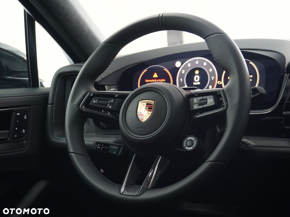 Porsche Cayenne GTS - 36