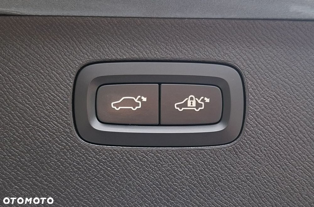 Volvo XC 90 D5 AWD Inscription 7os - 30