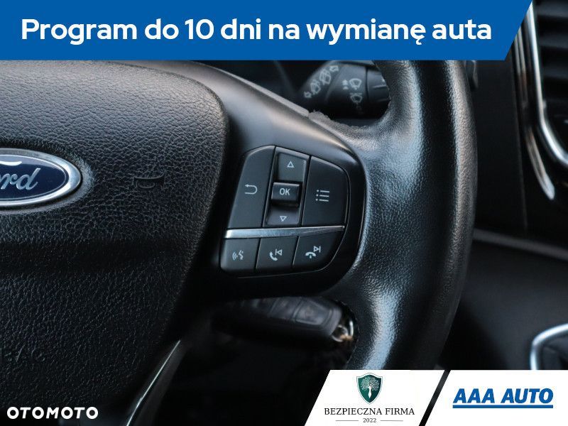 Ford Tourneo Custom - 19