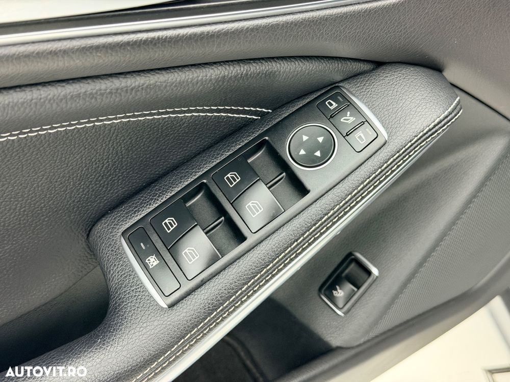 Mercedes-Benz CLA 180 7G-DCT AMG Line - 12