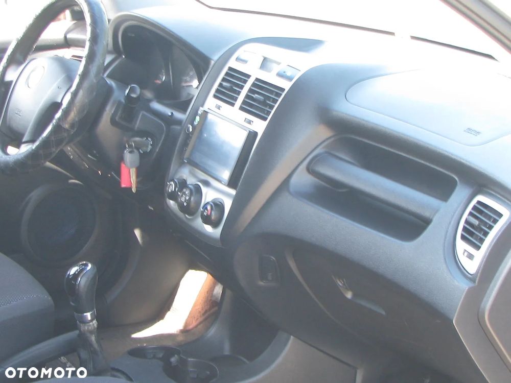 Kia Sportage 2.0 2WD LX - 11