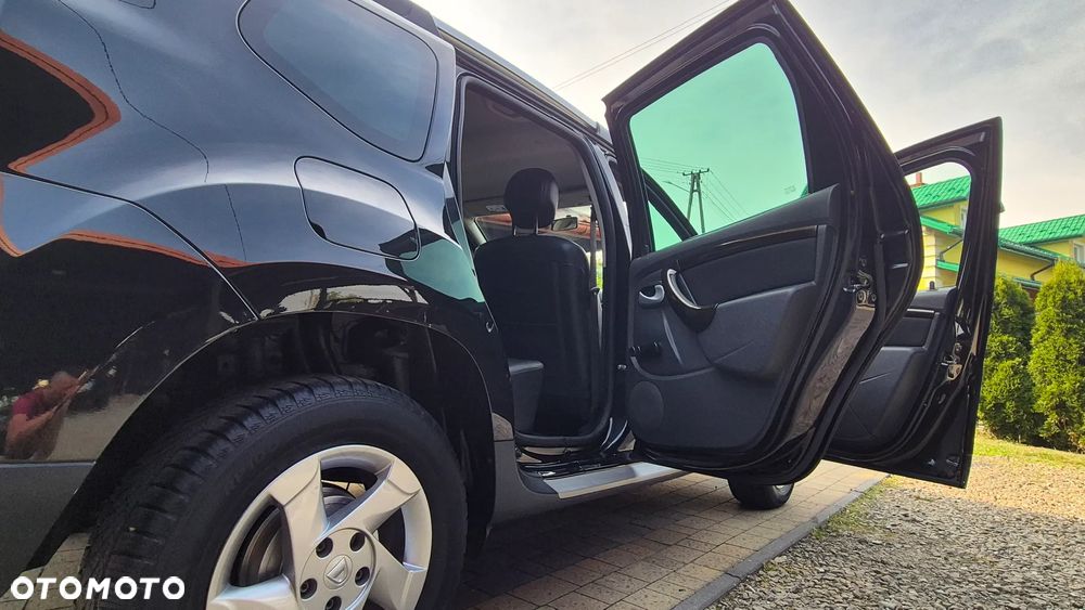 Dacia Duster 1.6 16V 4x4 Prestige - 33