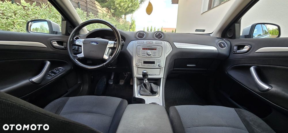 Ford Mondeo 2.0 TDCi Titanium - 8