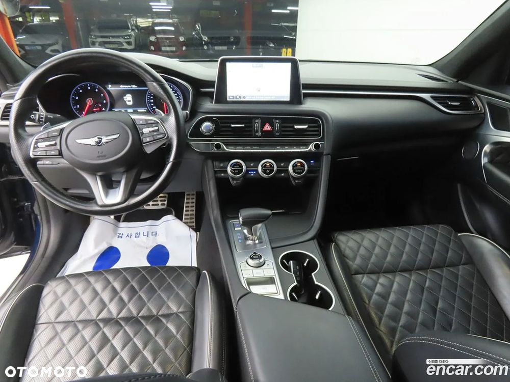 Genesis G70 - 9