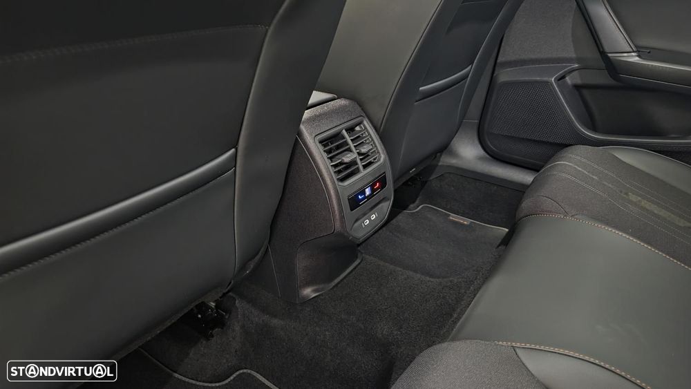 Cupra Formentor 1.4 e-Hybrid Plus DSG - 13