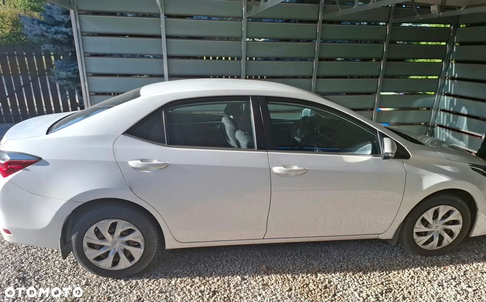 Toyota Corolla 2017 photo 3
