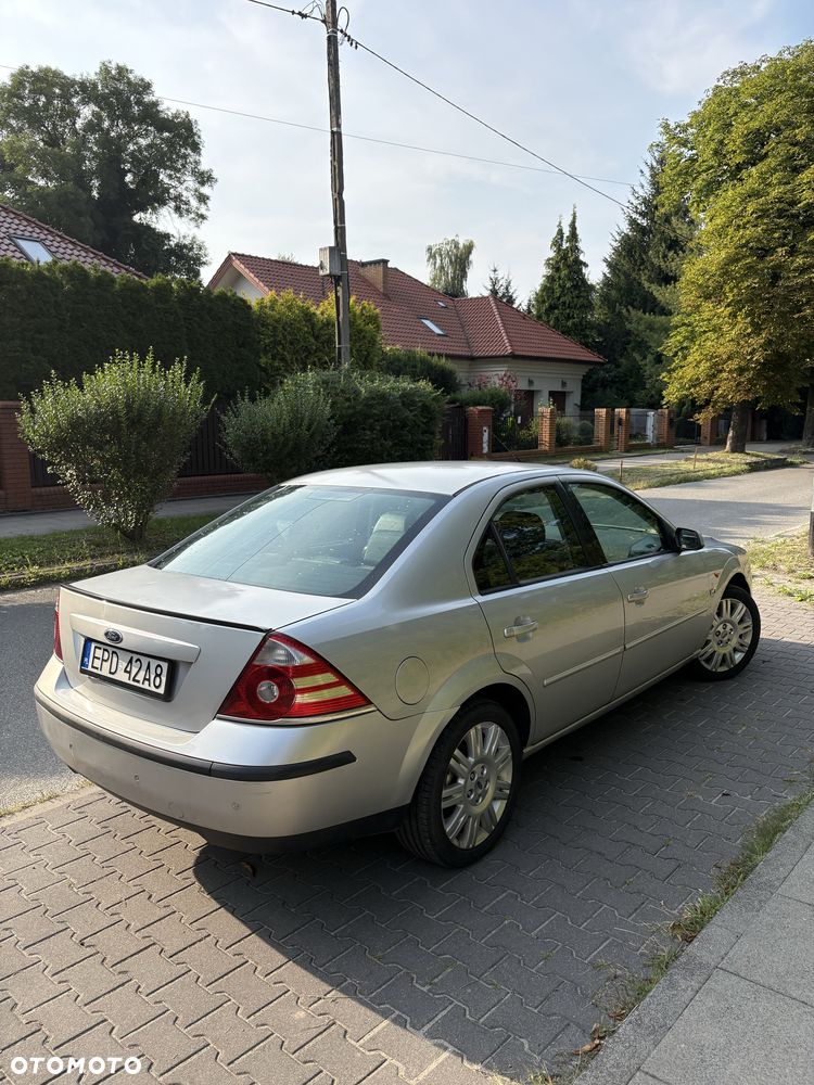 Ford Mondeo - 4