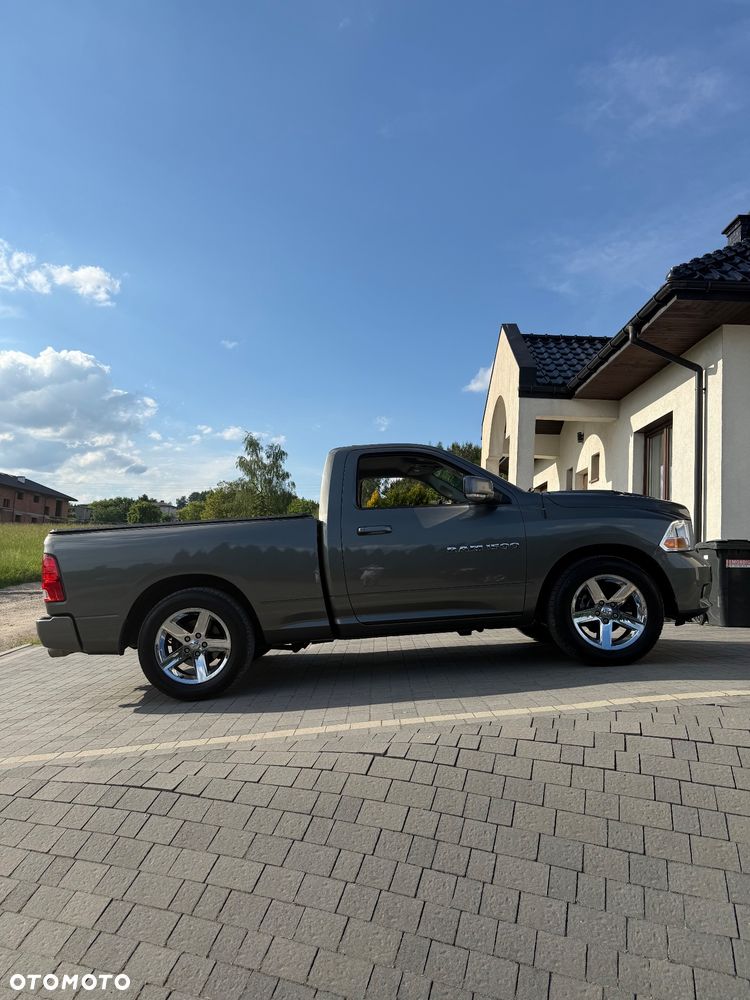 Dodge RAM - 6