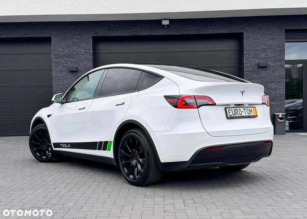 Tesla Model Y Standard - 4