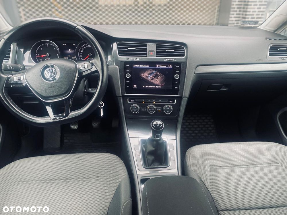 Volkswagen Golf - 7