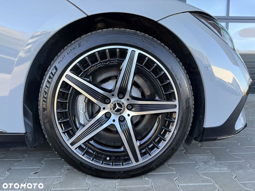 Mercedes-Benz EQE - 16
