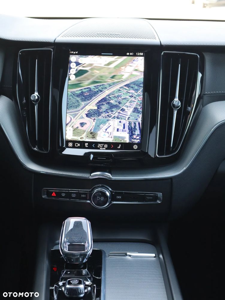 Volvo XC 60 B5 B AWD Ultra Dark - 13