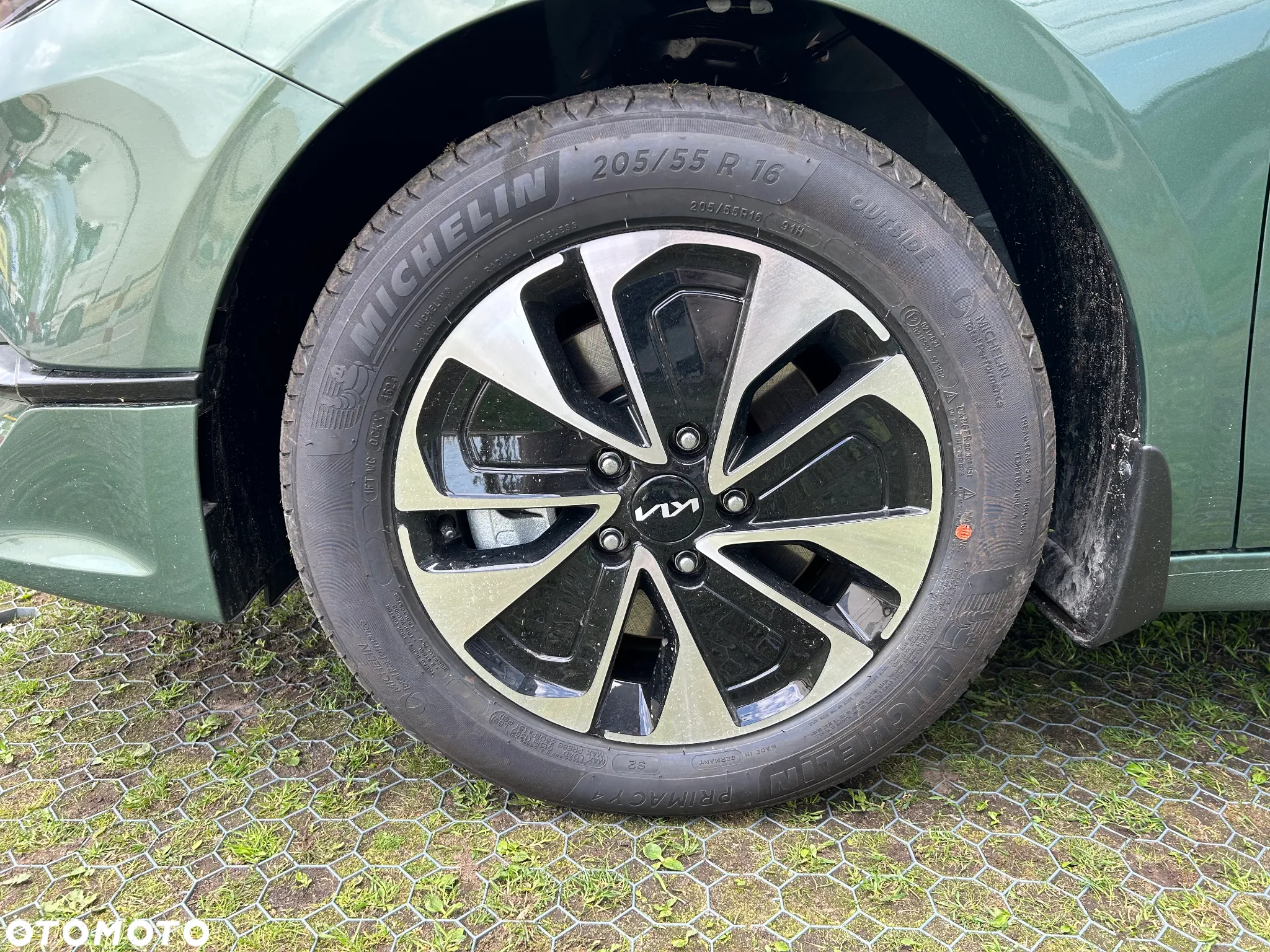Kia Ceed 1.5 T-GDI Tribute DCT - 11