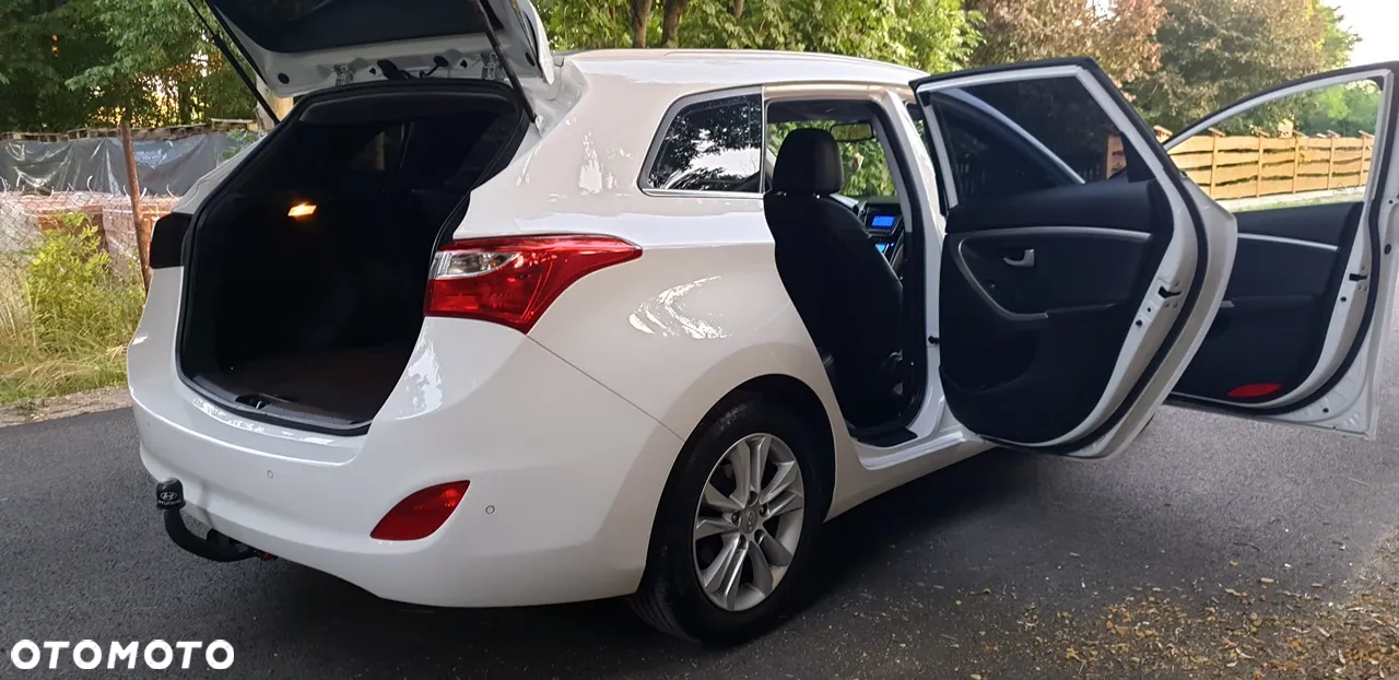 Hyundai i30 1.6 CRDI Fifa World Cup Edition - 22