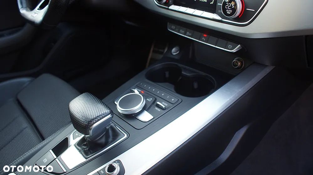 Audi A4 Avant 2.0 TDI S tronic - 11