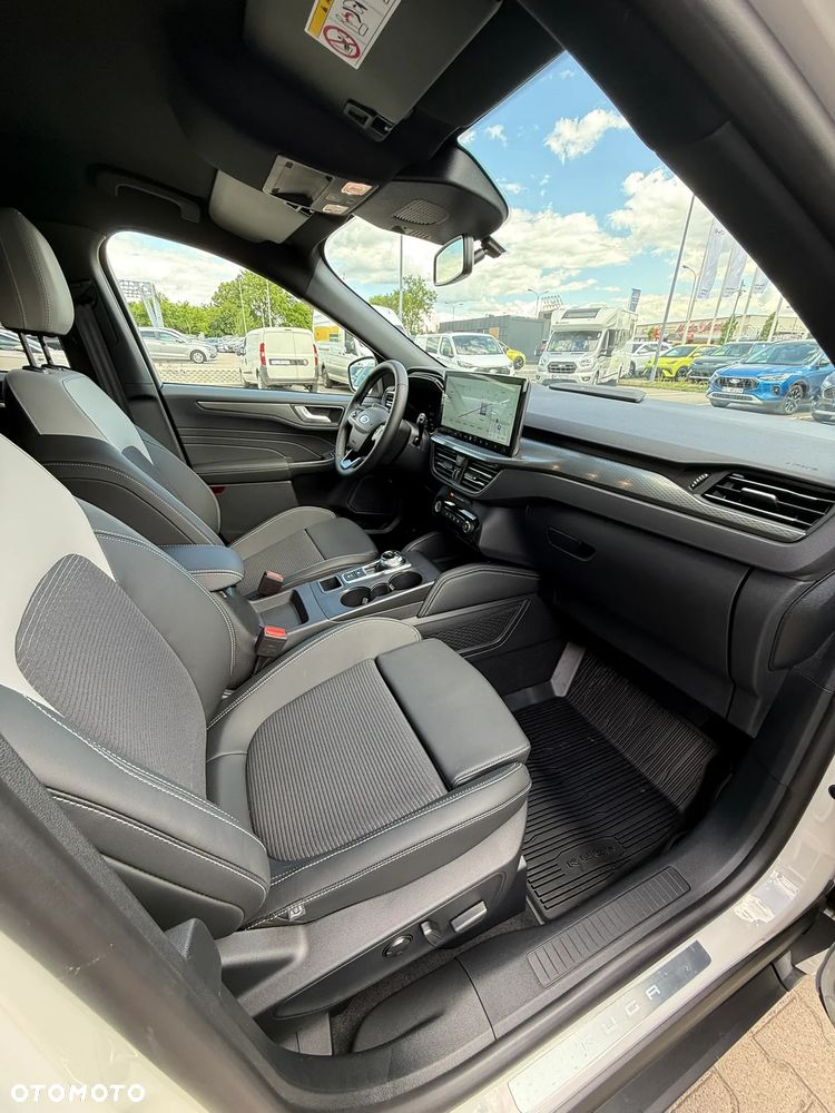 Ford Kuga 2.5 FHEV FWD Sound Edition eCVT - 30