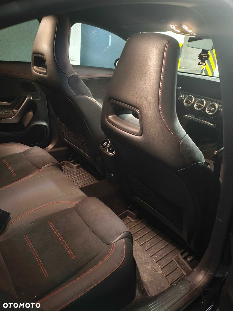 Mercedes-Benz CLA - 4