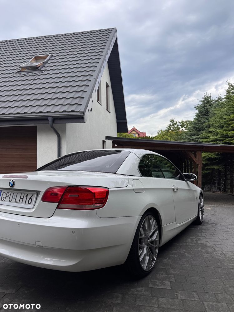 BMW Seria 3 320i - 3