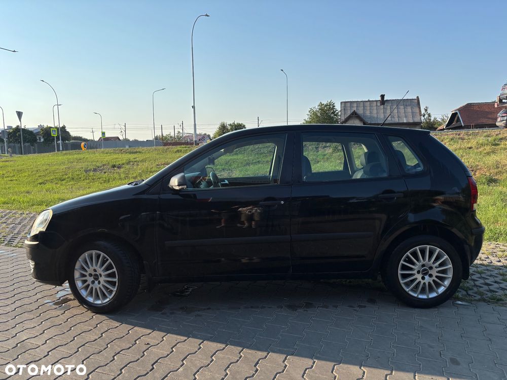 Volkswagen Polo 1.4 TDI Comfortline - 2