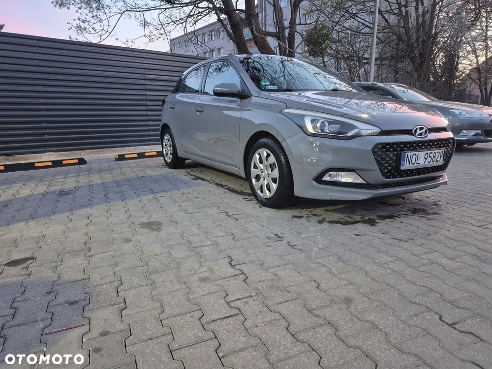 Hyundai i20 1.1 CRDi - 6