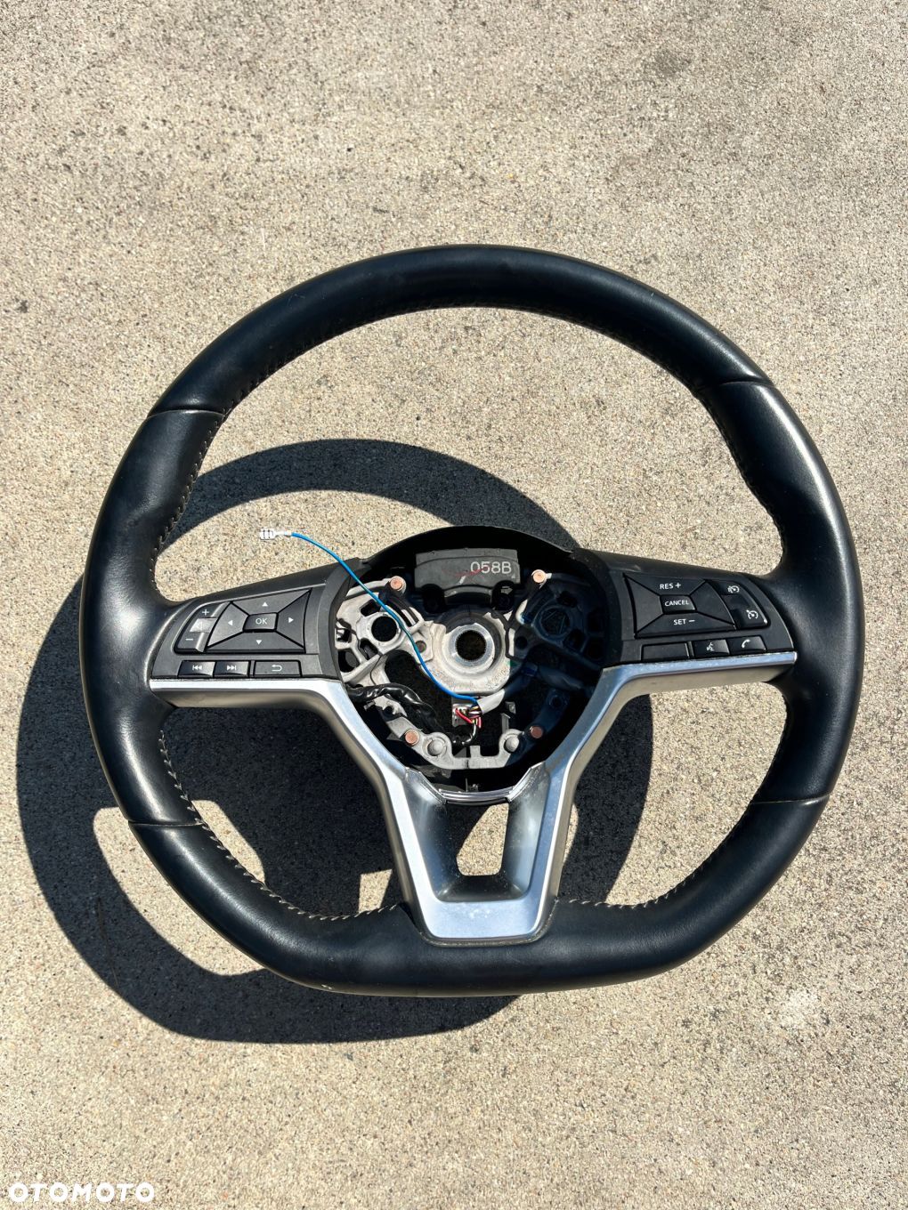 Kierownica Skórzana Nissan Qashqai II J11 Lift Jak Nowa - 1