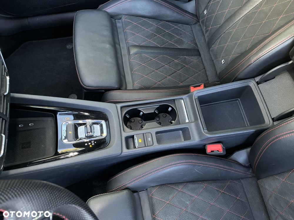 Skoda Octavia 2.0 TDI RS DSG - 25