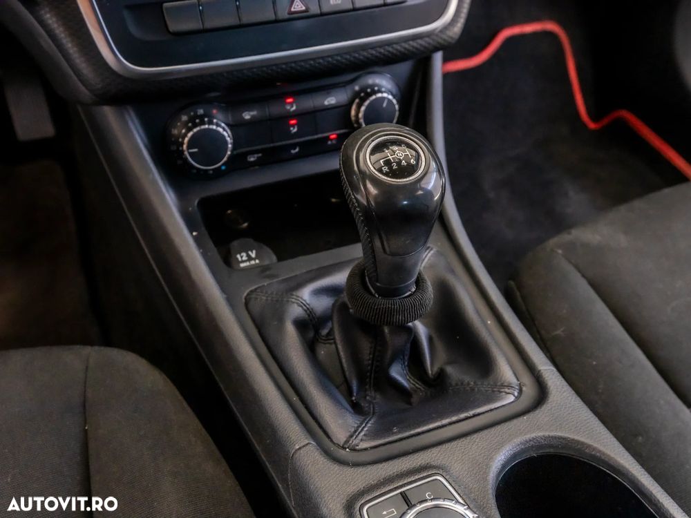 MERCEDES-BENZ A-Class 2014 — imagine 16