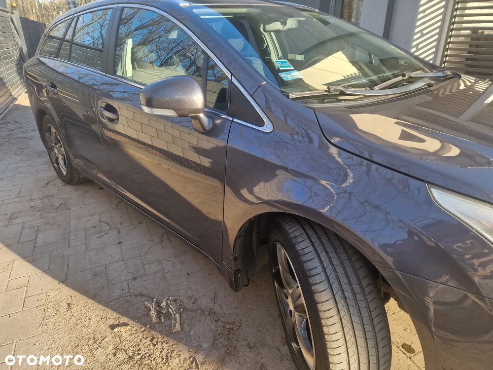 Toyota Avensis 1.8 Sol - 7