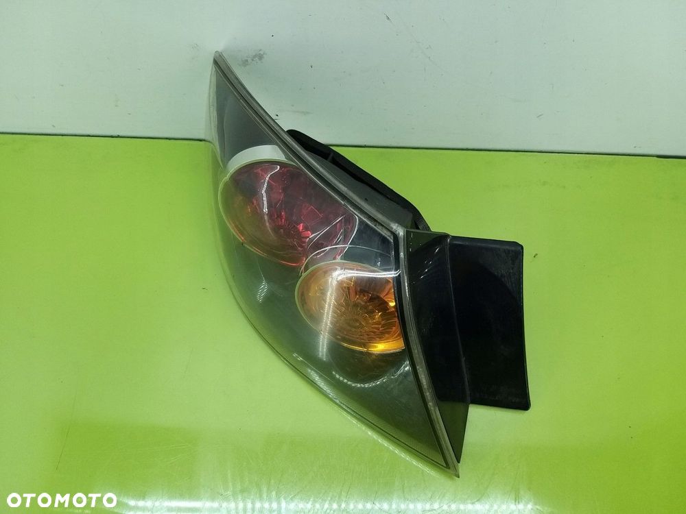 Lampa lewa tylna tył Mazda 3 I HATCHBACK 2003-2006 PRZED LIFT - 8