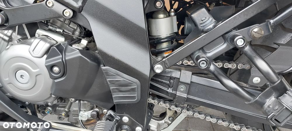 Suzuki V-STROM - 15