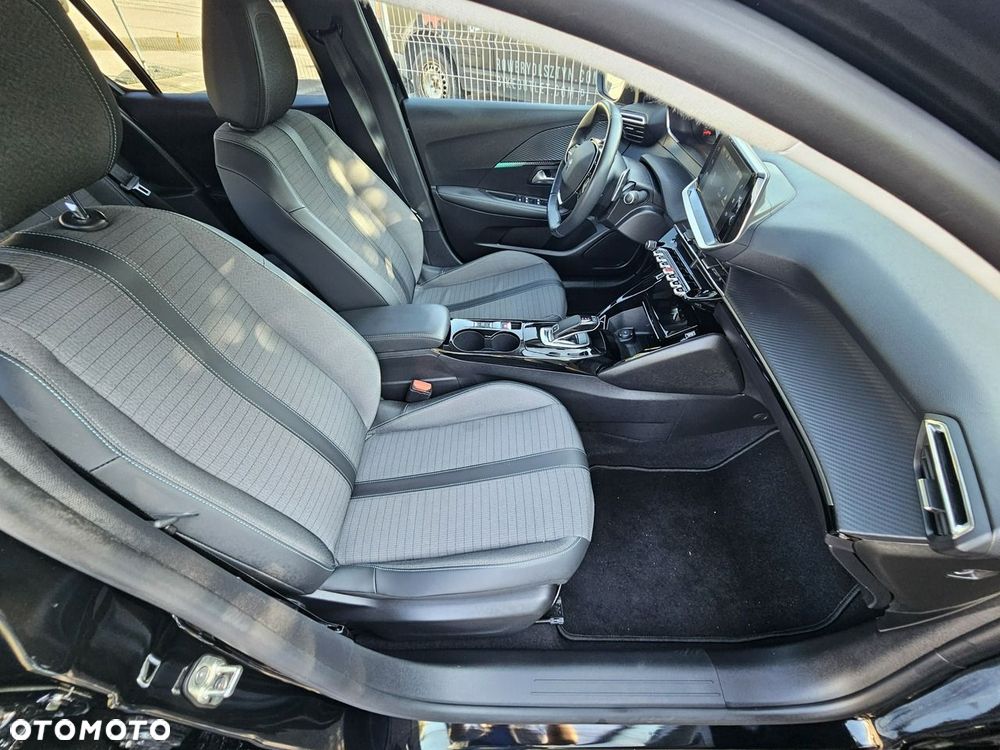 Peugeot 208 1.2 PureTech Allure S&S EAT8 - 39