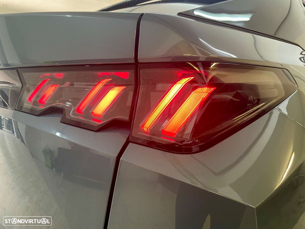 Peugeot 3008 1.2 Hybrid Allure Pack e-DCS6 - 16