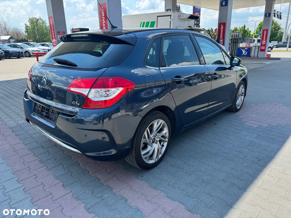 Citroën C4 2.0 HDi Exclusive - 4