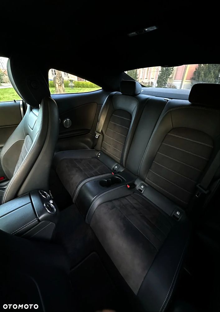 Mercedes-Benz Klasa C 220 d Coupe 4Matic 9G-TRONIC AMG Line - 13