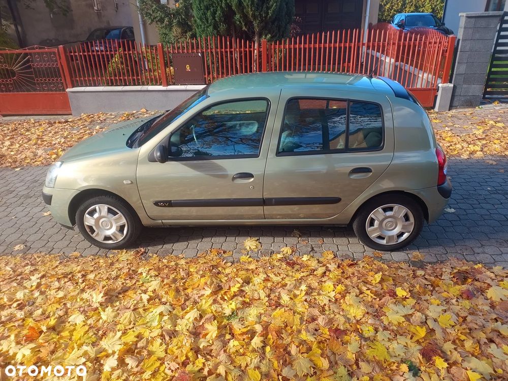 Renault Clio 1.2 16V Alize - 17