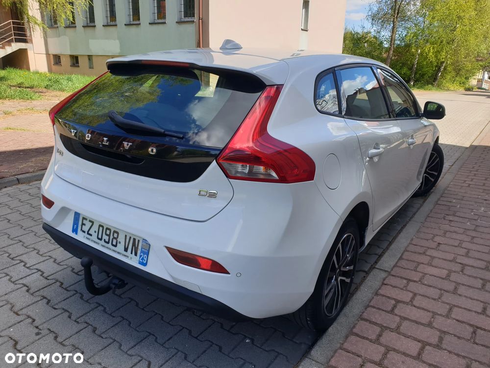 Volvo V40 D2 Momentum - 19
