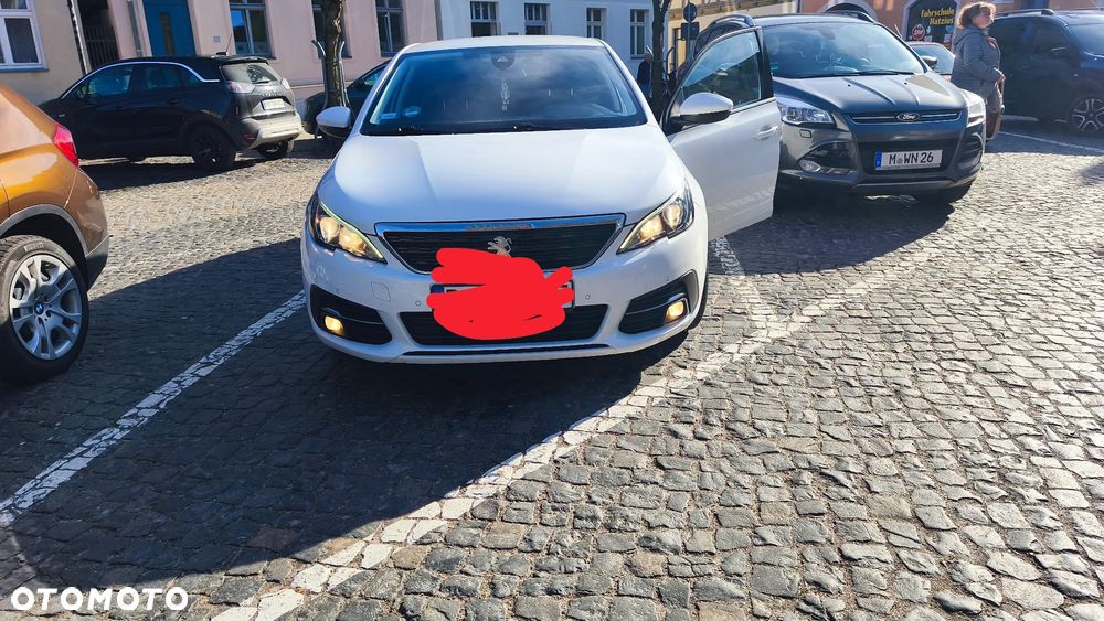 Peugeot 308 BlueHDi 100 Stop & Start Business-Line - 3