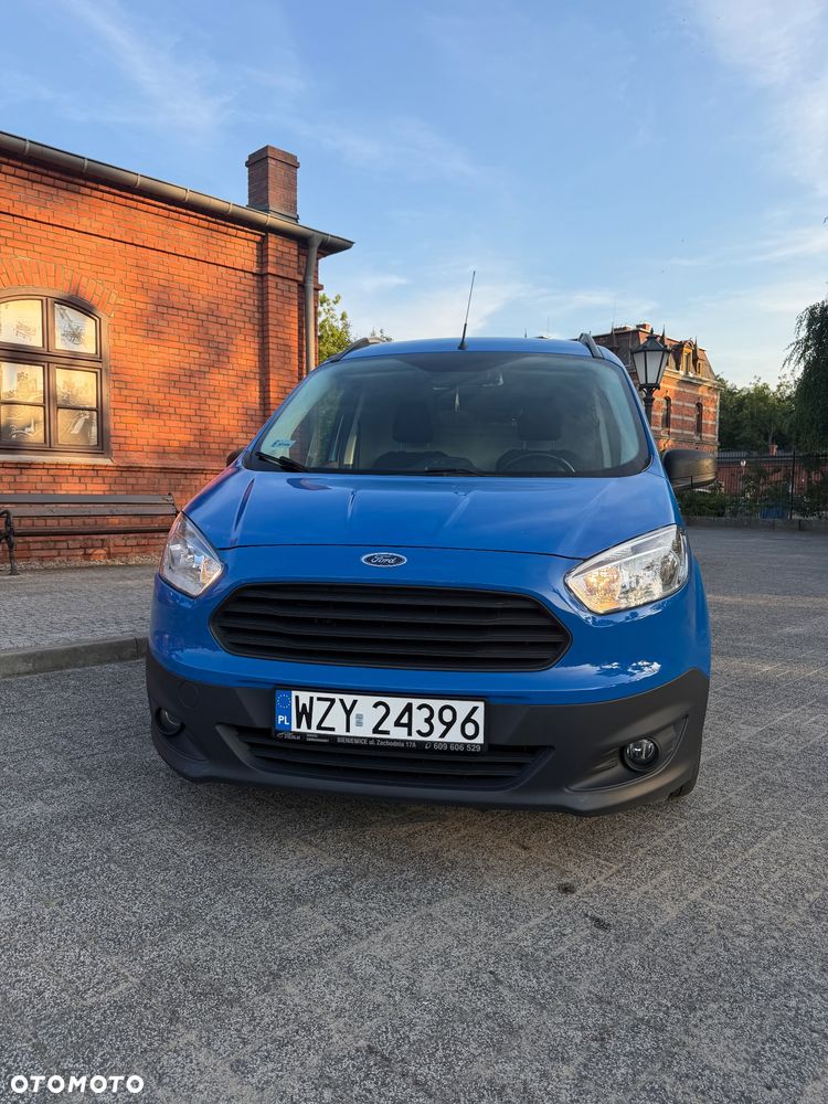 Ford transit courier - 2
