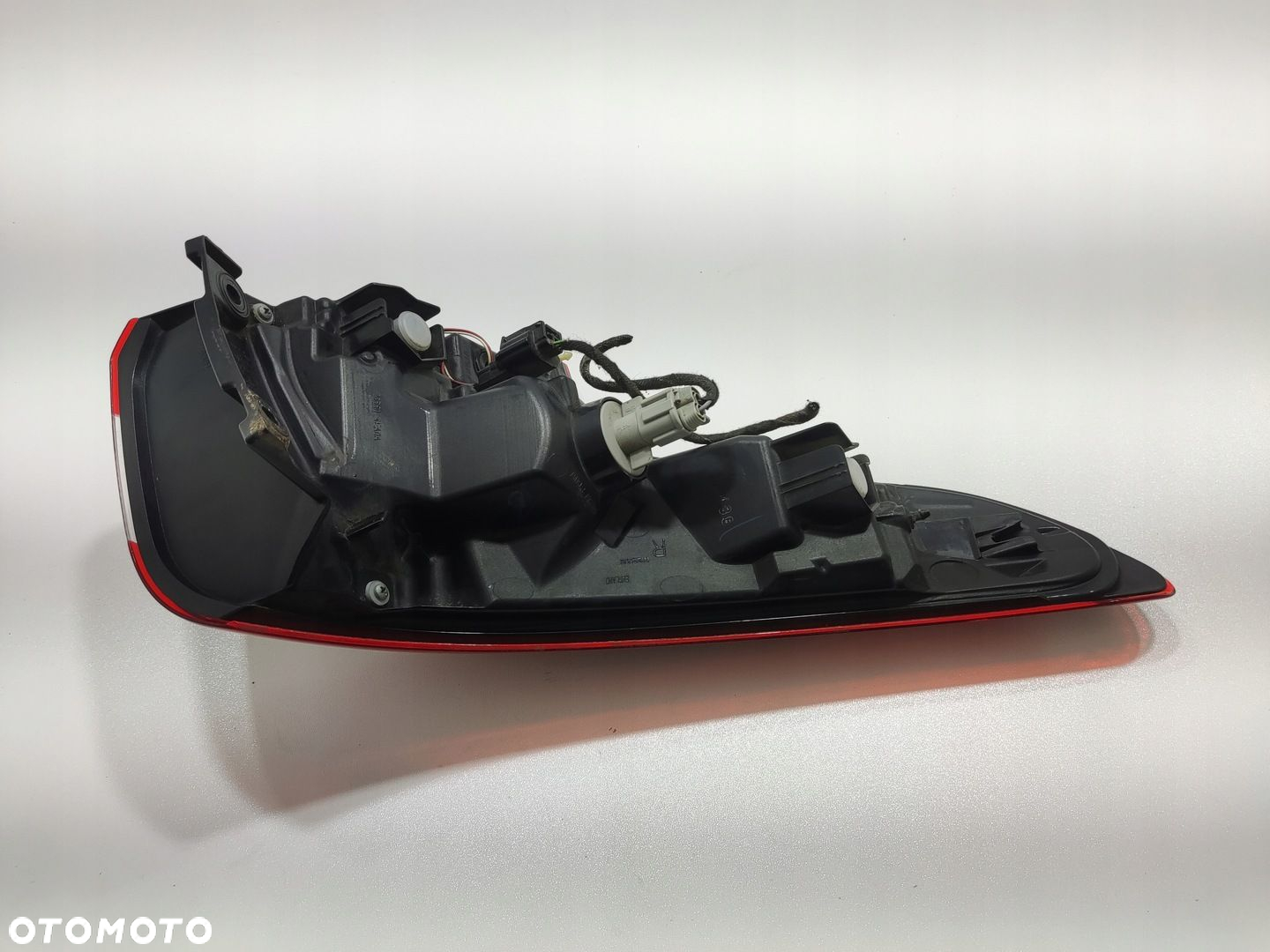 LAMPA PRAWA PRAWY TYŁ W BŁOTNIK NISSAN QASHQAI II J11 2014-2016 26550-4EA0A - 6