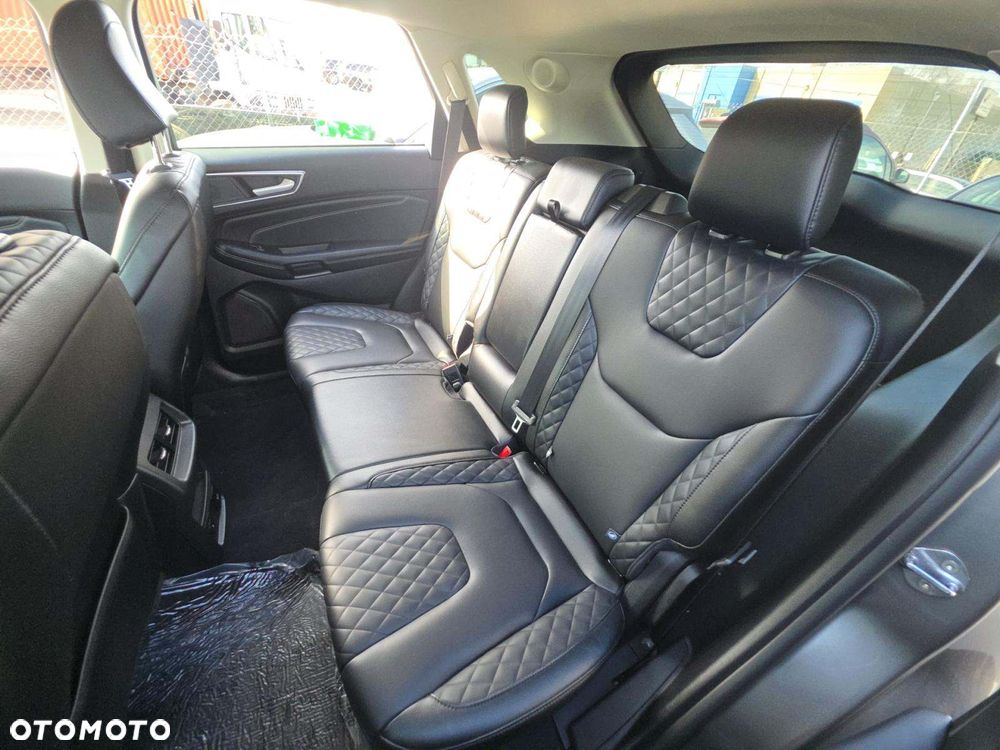 Ford Edge - 9